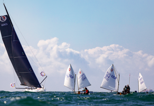 OTG60 - Einstein - Sailing